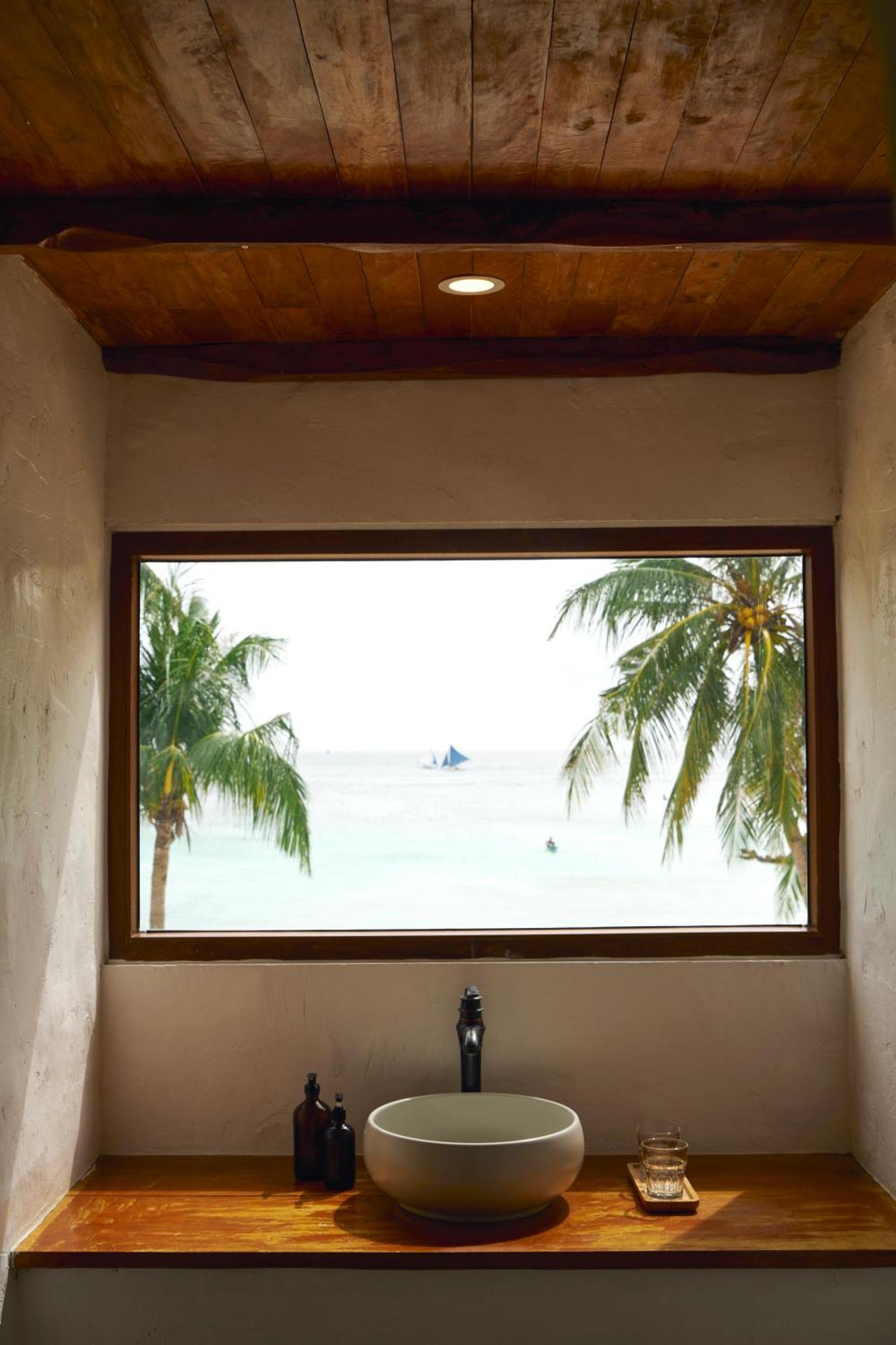 Seaworthy Boracay Resort *